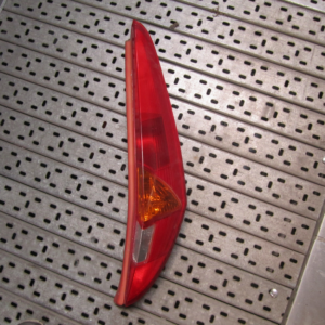 PILOTO TRASERO DERECHO FIAT PUNTO 2001 3P