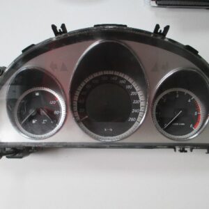 CUADRO INSTRUMENTOS MERCEDES W204 A2049004400