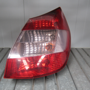 PILOTO TRASERO DERECHO RENAULT SCENIC II ROSADO 8200127702