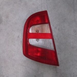 PILOTO TRASERO IZQUIERDO SKODA FABIA 1999-2004