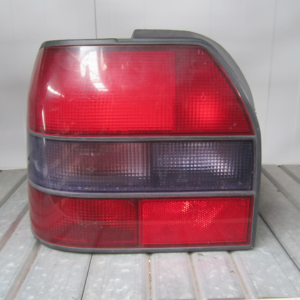PILOTO TRASERO IZQUIERDO RENAULT 19 CHAMADE F1