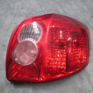 PILOTO TRASERO DERECHO TOYOTA AURIS 2008