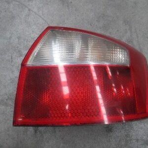 PILOTO TRASERO DERECHO AUDI A4 B6 8E0945096C