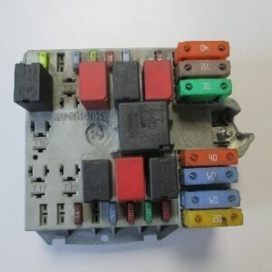 CAJA FUSIBLES FIAT PUNTO 2004 1.3 46835601