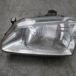 FARO IZQUIERDO RENAULT MEGANE 1997
