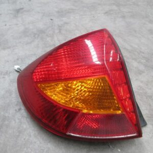 PILOTO TRASERO IZQUIERDO KIA RIO 2003