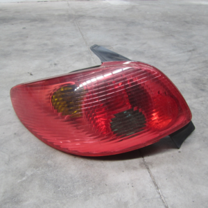 PILOTO TRASERO IZQUIERDO PEUGEOT 206 FASE 2