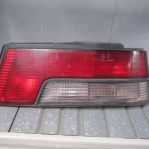 PILOTO TRASERO DERECHO PEUGEOT 405