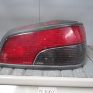 PILOTO TRASERO DERECHO PEUGEOT 306