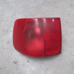PILOTO TRASERO IZQUIERDO AUDI A6 1996