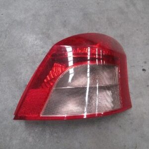PILOTO TRASERO DERECHO TOYOTA YARIS 2007