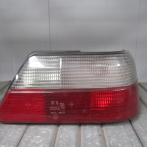 PILOTO TRASERO DERECHO PEUGEOT 605