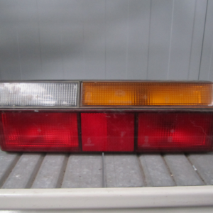 PILOTO TRASERO DERECHO VOLKSWAGEN POLO CLASSIC 1984-1990
