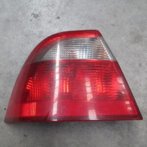 PILOTO TRASERO IZQUIERDO SAAB 95 2003 5142195