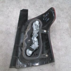 PILOTO TRASERO IZQUIERDO TOYOTA AVENSIS FAMILIAR 2006