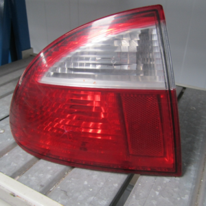 PILOTO TRASERO IZQUIERDO SEAT LEON I