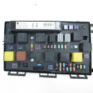 CAJA DE FUSIBLES OPEL ZAFIRA B 13250232 13250232KA