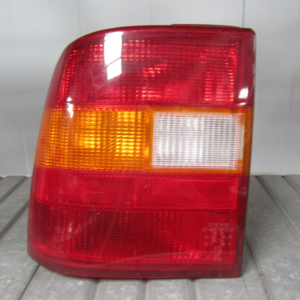 PILOTO TRASERO IZQUIERDO OPEL VECTRA A 88-92