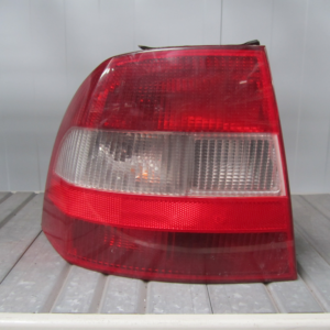 PILOTO TRASERO IZQUIERDO OPEL VECTRA B 96-99