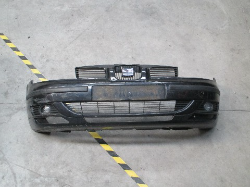 DEFENSA DELANTERA SEAT LEON I COLOR NEGRO