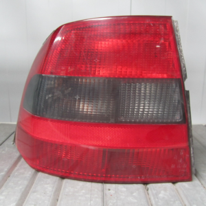 PILOTO TRASERO IZQUIERDO OPEL VECTRA B 96-99 AHUMADO