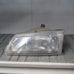 FARO IZQUIERDO PEUGEOT 106 ANTIGUO