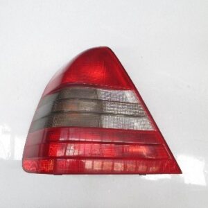 PILOTO TRASERO IZQUIERDO MB CLASE C W202 2028200964L