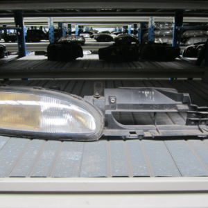 FARO DERECHO FORD MONDEO 1993