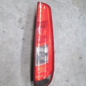 PILOTO TRASERO DERECHO FORD FIESTA 3 PUERTAS 2004
