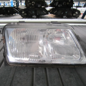 FARO DERECHO AUDI A3 8L 1998