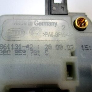 MOTOR CIERRE MALETERO VOLKSWAGEN POLO 2000 3B0959781C
