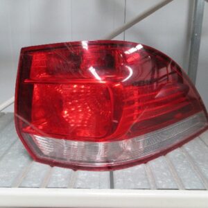 PILOTO TRASERO DERECHO VOLKSWAGEN GOLF VI FAMILIAR 1K9945096G 1K9945112D