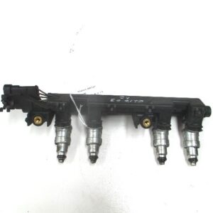 RAMPA INYECCION CLIO II FASE 2 1.2 8V 8200365996