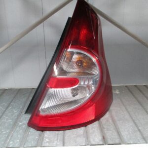 PILOTO TRASERO DERECHO DACIA SANDERO 2011 8200734824