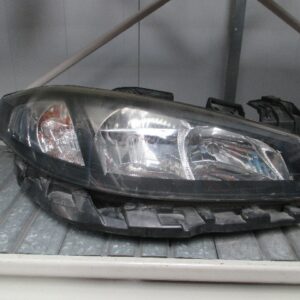 FARO DERECHO RENAULT LAGUNA II FASE 2 7701061671