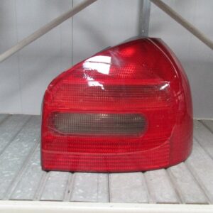 PILOTO TRASERO DERECHO AUDI A3 1998 8L0945096