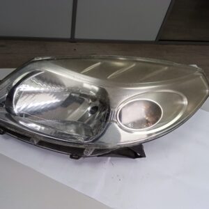FARO IZQUIERDO DACIA SANDERO 2011