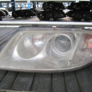 FARO IZQUIERDO VOLKSWAGEN PASSAT 01 LUPA