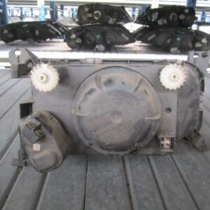 FARO IZQUIERDO VOLKSWAGEN PASSAT 90