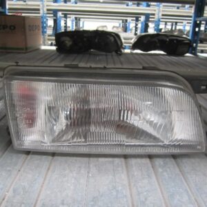 FARO DERECHO NISSAN SUNNY