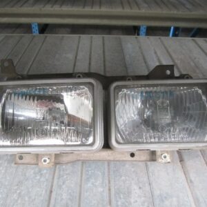 FARO IZQUIERDO NISSAN VANETTE
