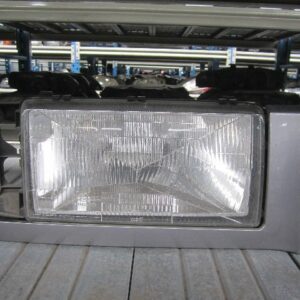 FARO DERECHO VOLVO 740