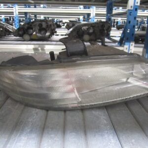 FARO DERECHO CHRYSLER VOYAGER