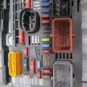 CAJA FUSIBLES PSA 9667044980