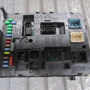 CAJA FUSIBLES PSA 9664059180