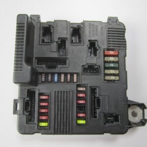 CAJA FUSIBLES RENAULT 8200306033B