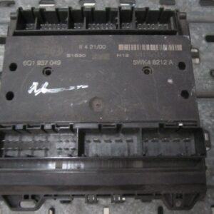 CAJA FUSIBLES VAG 6Q1937049