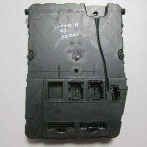 CAJA RELES RENAULT SCENIC II 8200780018A