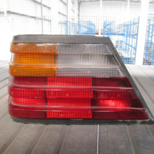 PILOTO TRASERO IZQUIERDO MERCEDES W124