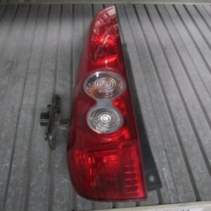 PILOTO TRASERO IZQUIERDO FORD FIESTA 07 3P
